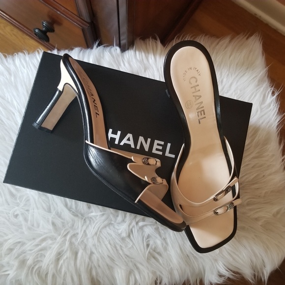 Chanel Leather slide sandals - Picture 3 of 6